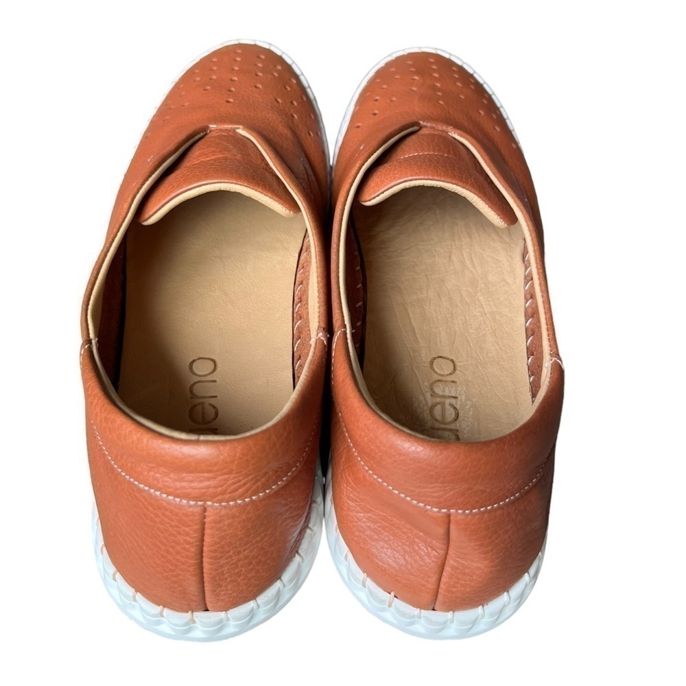 Bueno Womens Size 42 US 11- 11.5Denmark Buttery Leather Slip-On Sneakers Tan. - Picture 6 of 9